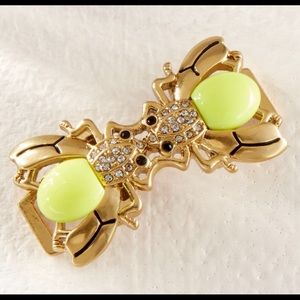 Buzz thrill gold charm